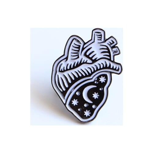 Anatomical Heart Enamel pins Human Heart Anatomy Brooches Black Heart Badges Brooches for men women Nurse Doctor SC4521