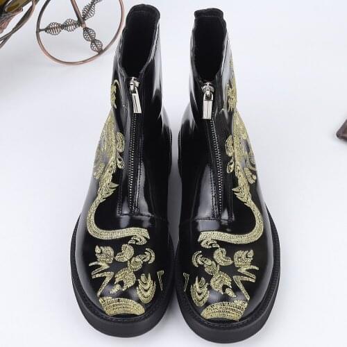 Boots mens Martin boots Korean style casual breathable low-top embroidered leather outdoor heavy-soled mens work boo