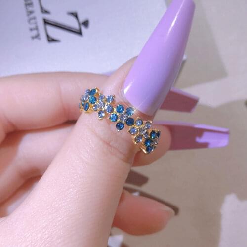 UILZ Glamour Blue Crystal Flower Rings for Women Elegant Bride Wedding CZ Statement Ring Fashion Jewelry Gift CRL10029