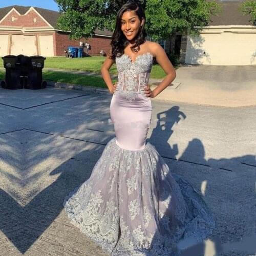 Sexy 2020 Strapless Sweetheart Black Girls Prom Dresses Sleeveless Lace Appliques Mermaid Long Evening Dress Party Wear