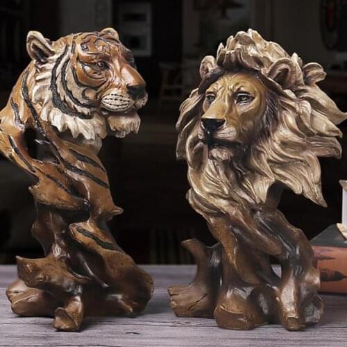 Modern Resin Animal Figurines Eagle Wolf Tiger Lion Horse Statue Home Office Decoration Living Room Ornaments Interior Crafts