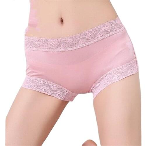 BAQCN Women's Shorts