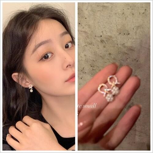 Luxury Round Pearl Stud Earrings for Lady Exquisite Love Pearl Rhinestone Cubic Zirconia Party Jewelry Accessories Gift