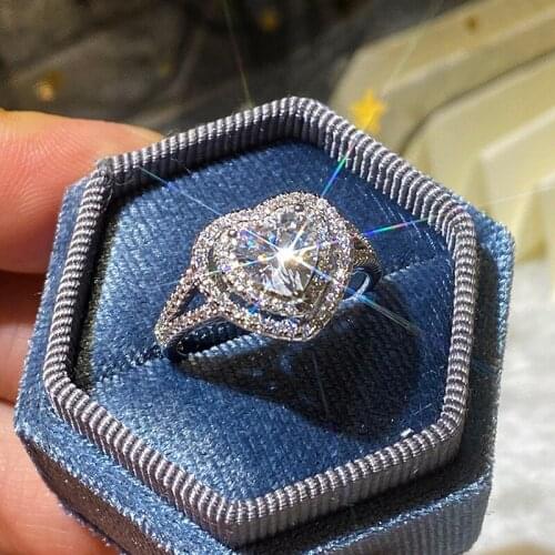 Fashion and Luxury Micro-inlaid Heart-shaped Zircon Ladies Ring Gifts for Girlfriends Prom Jewelry