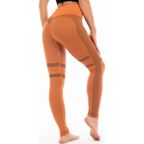 Seamless Peach Hip Sports Nude Feel Hip Lifting Fitness Cropped Pants Stretch Tight High Waist Yoga Pants for Women Yoga Tights