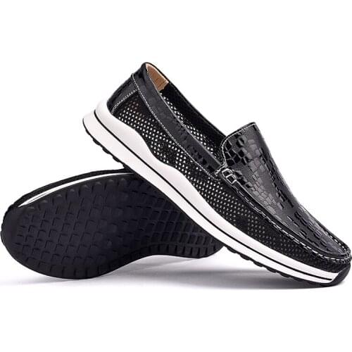 New Luxury Driving Moccasin Men Fashion Young Casual Men Shoe Brand Flats Shoes Comfortable Man Loafers Shoe Size 38-44