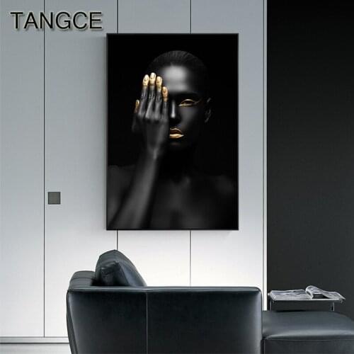 Beautiful Black Model Golden Finger Lip Canvas Painting Sexy Fashion Poster Wall Art for Living Room HD Tableau Decoration Salon