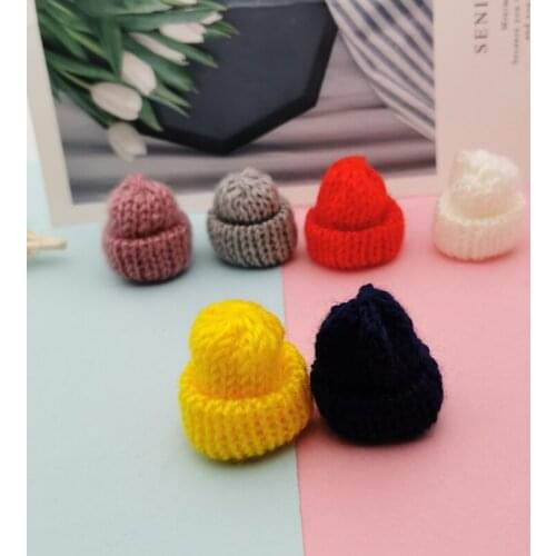 10pcs Colorful Wool Cap Shape Charms Small Finger Cots Cute Creative Charms DIY Pendants Jewelry Earrings Accessory Doll Decor