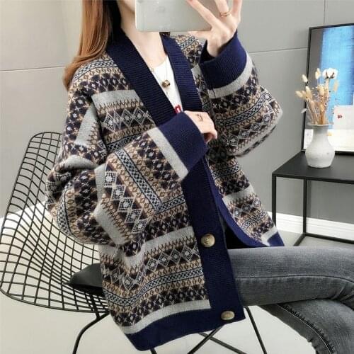2021 autumn and winter new Korean sweater women loose fashion v-neck long-sleeved knitted cardigan jacket all-match casual