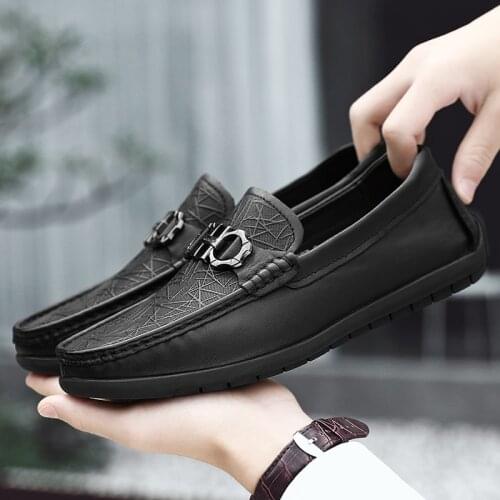New Men Genuine Leather Shoes Retro Casual Shoes Breathable Flats Black Mens Loafers Classic Slip On Footwear Driving Man Shoes