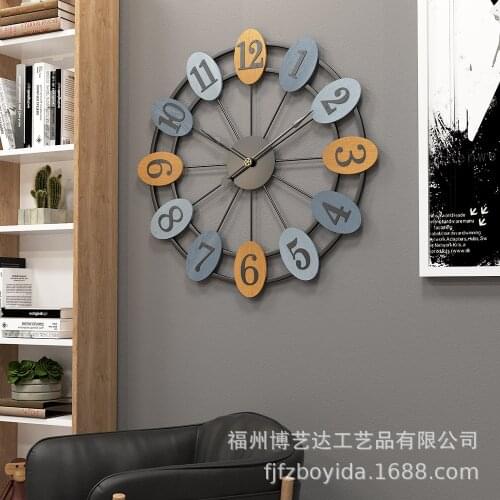 Amazon hot-selling European simple clock home silent clock living room creative clock iron wall clock wholesale