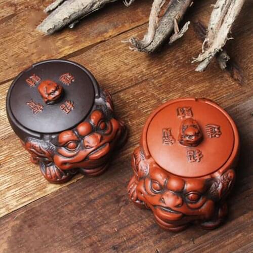 Creative Ceramic Ashtray Auspicious Fortune Toad Tea Pet Ash Tray Handmade Crafts Living Room Tea House Smoking Accessories