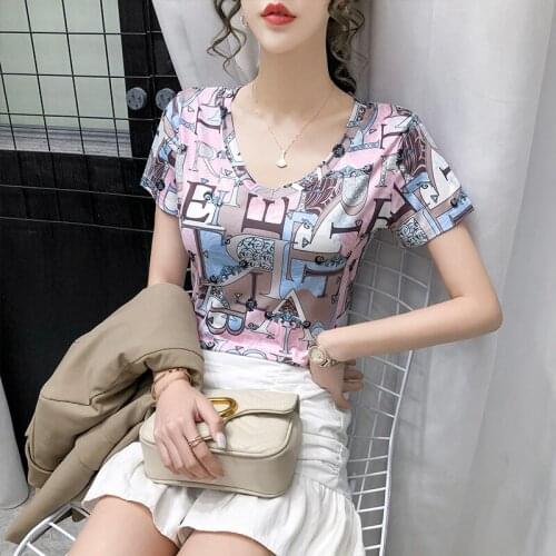 Summer European Style T-Shirt Sexy Chic v-Neck Mesh Print Graffiti Women Tops Short Sleeve Casual Bottoming Shirt 2021