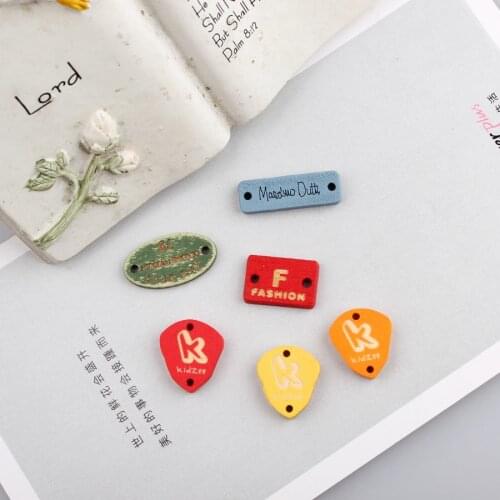 New Design Colorful Letter Printing Cartoon Rounds/Rectangle Shape Retro handmade logo Woods Beads Diy Jewelry Pendants Charms