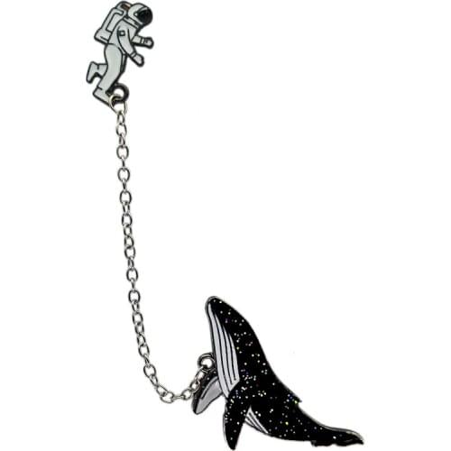 2020 The new cosmic space whales cartoon badge xionghua metal alloy Clothing collar pin The astronaut drip brooch