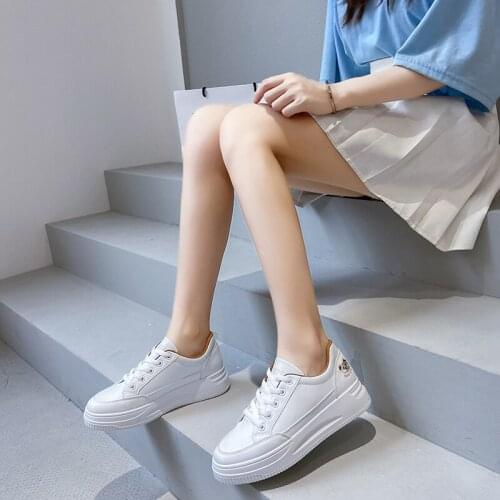 2021 four seasons new Small white women shoes leather flats round toe platform non-skid board shoes All-matched Streetshoes