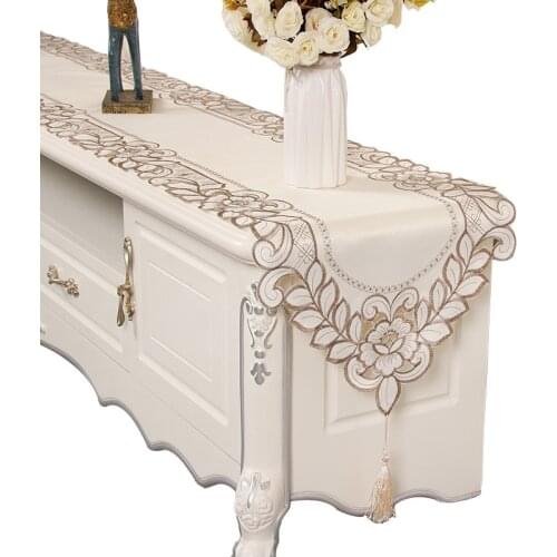 Floral Table Runner Flag Embroidered TV Cabinet Covers Coffee Tea Desk Tablecloth Home Hotel Textile Living Room Placemat Decor