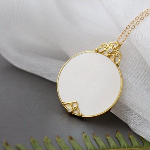 925 Sterling Silver Inlaid Natural Pearl Shellfish Fashion 18K Gold Plated Pendant Classical Female Wedding Party Fine Jewelry