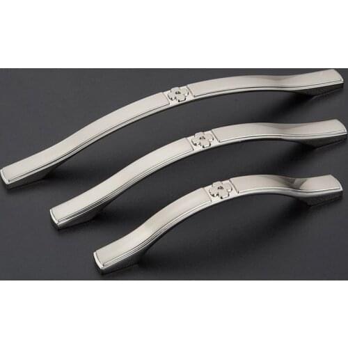 Modern Furniture handle wardrobe Cabinet Drawer Pull Knobs Furniture Hardware Kitchen Door handle (CC:96MM L:126MM)