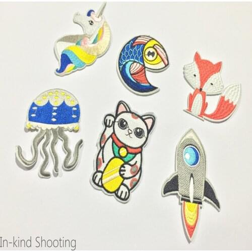 50pcs/lot Anime Embroidery Patch Clothing Decoration Feather Cow Cat Bee Fox Fish Eye Cactus Diy Iron Heat Transfer Applique