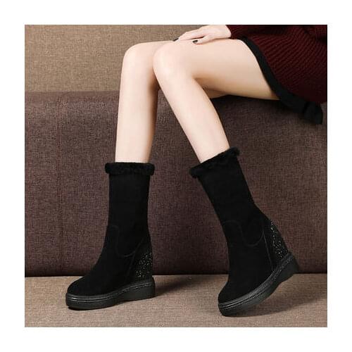 Snow boots female sheep fur one 2019 new tube leather thickening fashion increased anti-slip cotton shoes