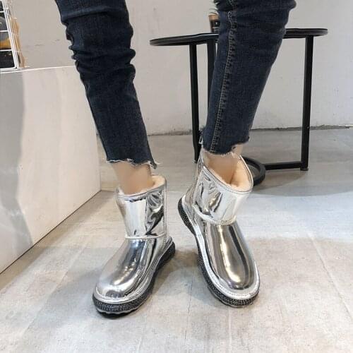 Snow boots womens 2021 winter new super fire all-around warm cotton shoes with plush mirror flat bottom anti slip short boots