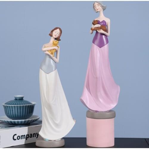 Modern creative resin girl ornaments wedding birthday gift new year gift for girls home decoration Accessories