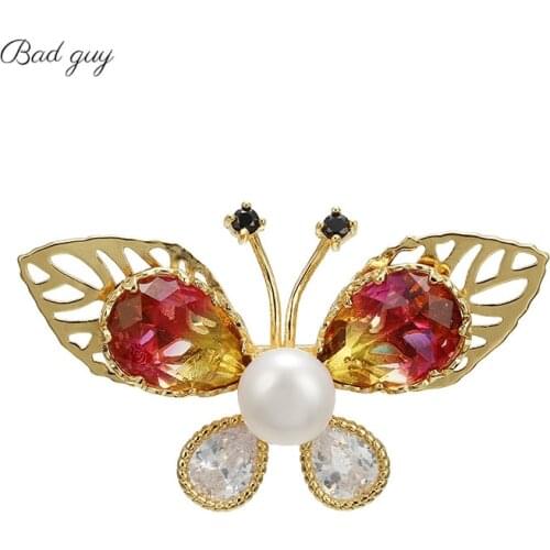 Zircon Brooch Pin for Womens Hollow Butterfly Brooches Clothes Scarf Buckle Garment Accessories Fashion Jewelry Gem Pins