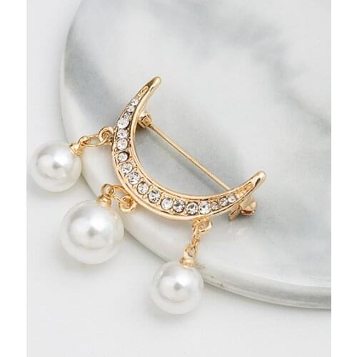 2Pcs Semicircle Faux Pearls Drop Brooch Pin Badge Clothes Piercing Ornament