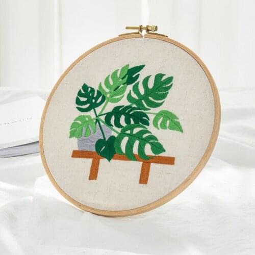 DIY manual embroidery materials bag cloth by hand European plant embroidery home decoration.Give embroidery and small gifts