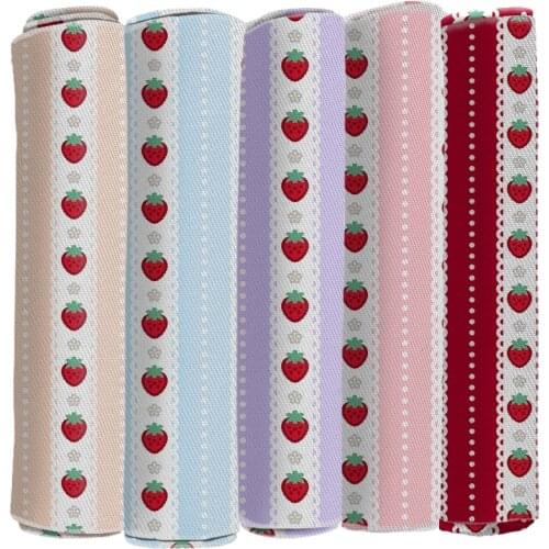 Patchwork Strawberry Printed Polyester Twill Fabric DIY Sewing Tissue Needlework Material for Kids and Dolls 50*145cm