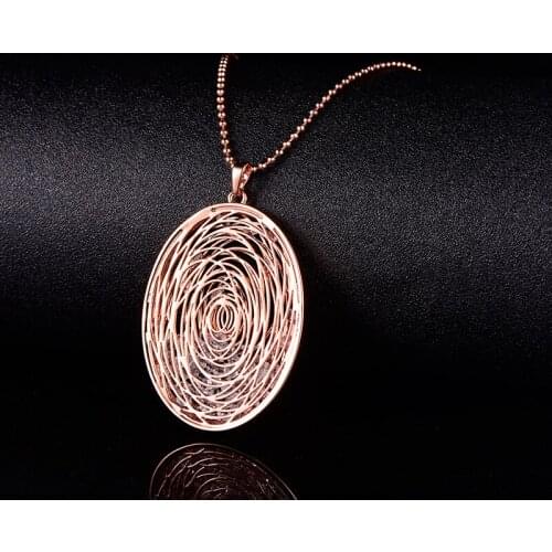 Womens Long Necklace Gold-plated Round Pendant Sweater Accessories Fashion Declaration Jewelry Womens Necklace Gift