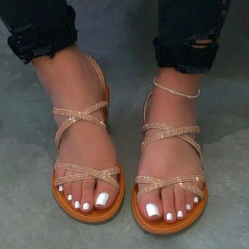 2020 New Cross Rhinestone Slides Bling Bling Flat Casual Slippers Outdoor Wild Sandals Home Durable Beach Flip Flop Banquet