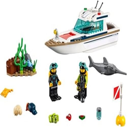 160pcs 11221 City Series Sunshine Diving Yacht 60221 Childrens Building Block Toy Gifts
