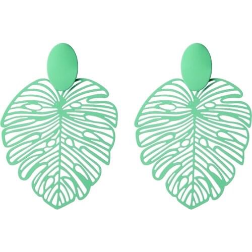 Fresh Green Leaf Drop Earrings for Women Metal Simple Howllow Design Female Fashion Jewelry Vintage Statement Earrings Pendiente