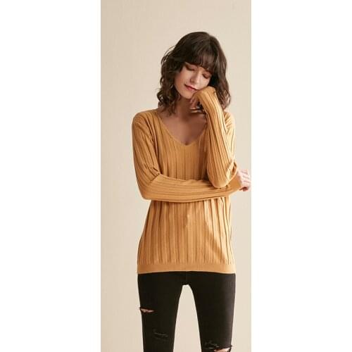 CMAZ Women's V-Neck Pullovers