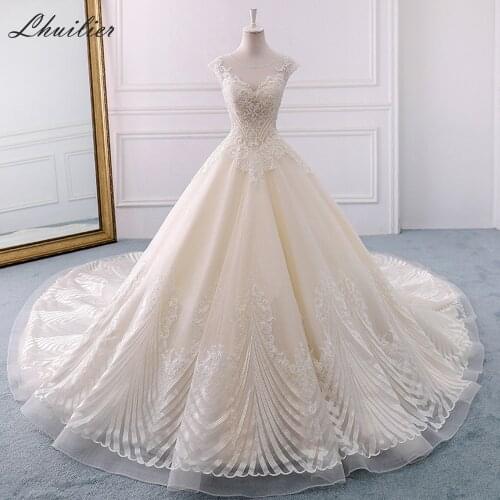 Lhuilier Scoop Neck A-line Champagne Wedding Dresses Sleeveless Crystal Beaded Chapel Train Corset Back Bridal Dress