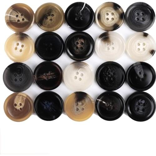 New 20pcs Resin 4 holes Buttons Sewing accessories Size Complete for clothing Decorative Plastic Buttons Handmade DIY