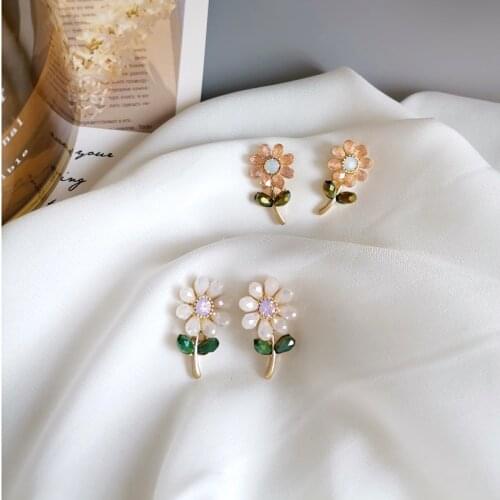 S925 needle Delicate Jewelry Flower Earrings Cute Design High Quality Glass Green Leaf Elegant Earrings For Women Wholesale