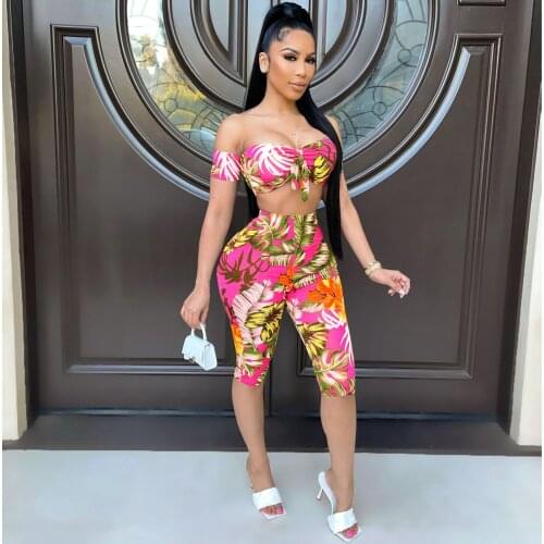 2021 Ins Internet Celebrity Famous 2 pcs Women Set Print Slash Neck Off Shoulder Short Tops and Shorts Summer Beach Outfits