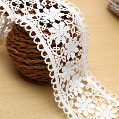 30Yards Flower Lace Trim White Embroidered Flower Water Soluble Patch Motif Applique 8cm Diy Laces Trims Sewing Braid Ribbon