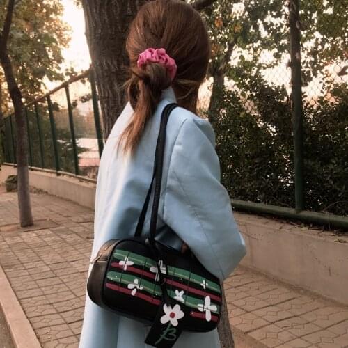 Women Handbag Portable Creative Design Chic Shoulder Tote Classic Fashion Flowers Doodle Underarm Bags