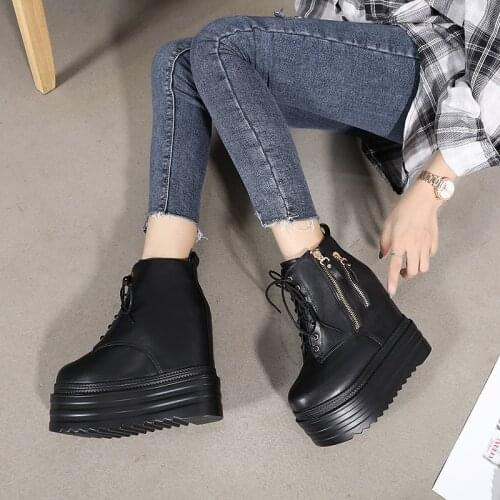 New Sexy Chain Women Leather Autumn Boots Block Heel Gothic Black Punk Style Platform Shoes Female Footwear High Quality