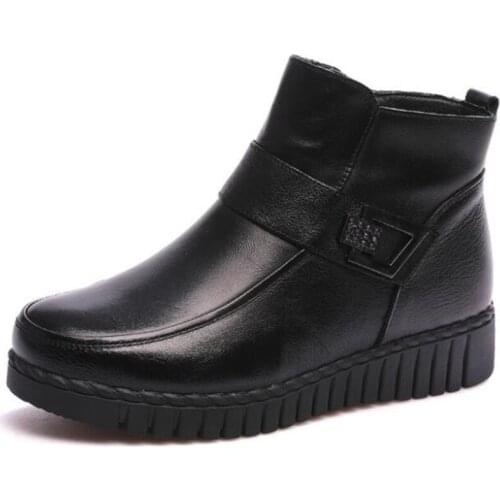 Hot 2020 Winter New Genuine Leather Snow Shoes Short Boots Plus Velvet Thicken Warm Boots Soft Bottom Non-slip Flats Women Boots