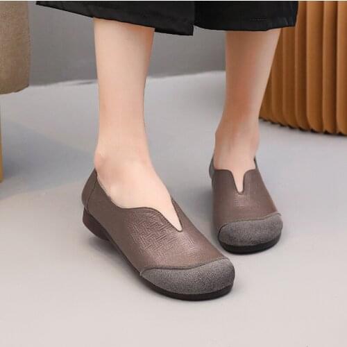 Spring and Autumn New Style Literary Retro Leather Shoes Women Soft Sole Round Toe Lazy Pedal Soft Leather Single Shoes Women