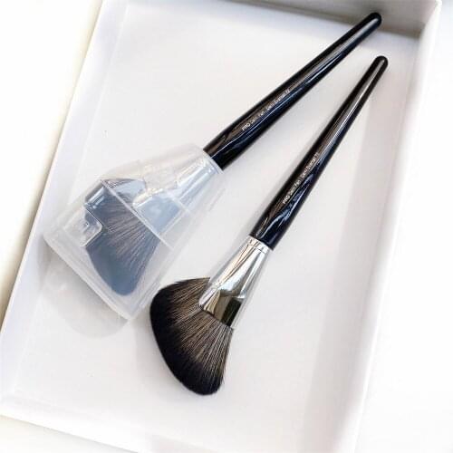 Pro Demi Fan Makeup Brush S #72 Featherweight Soft Bristle Seamless Setting Powder Cosmetics Brush Beauty Tools with case