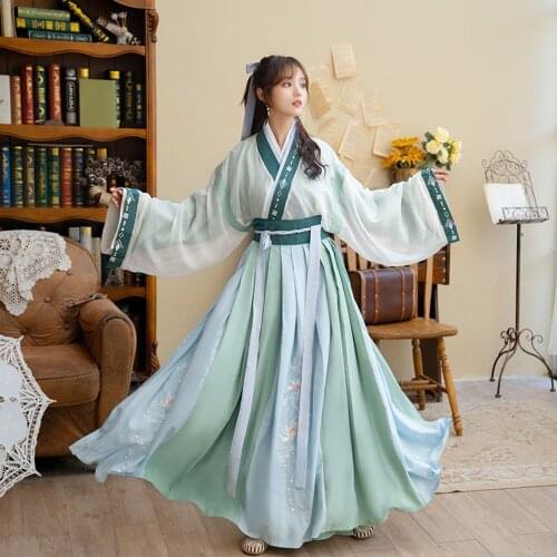 Chinese Style Elegant Hanfu Ancient Princess Cosplay Costume Exquisite Embroidery Flower Dance Wear Lady Suit