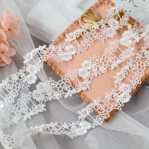 Delicate 1m White Lace Hollow-out Trims Wearable Ribbon Baby Clothing Emboridery Lace Accessories 2.5cm SX498