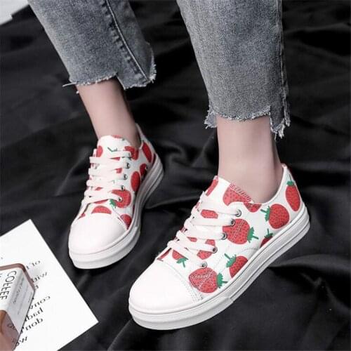 2020 Summer New Women Casual Shoes Lace-Up Comfortable Strawberry Pattern Woman Shoes Fashion Woman Flat Canvas Shoes