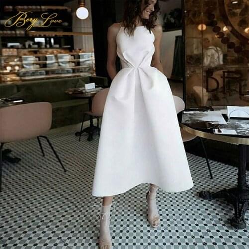 BeryLove Sexy Scoop Satin Homecoming Dresses Spaghetti Straps Tea length Prom Gown Elegant Backless Party Dresses robes de soiré